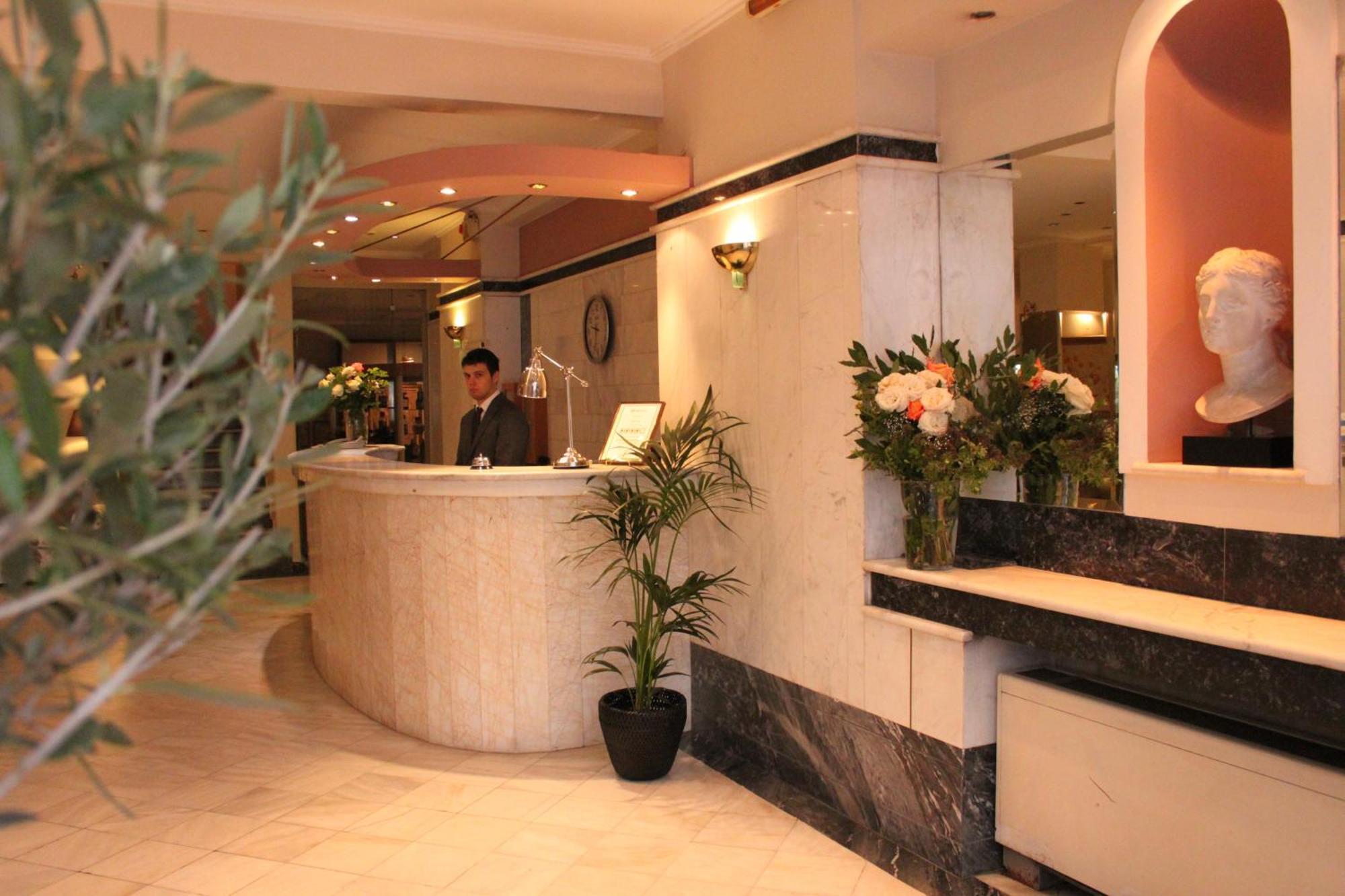 אתונה Achillion Hotel מראה חיצוני תמונה