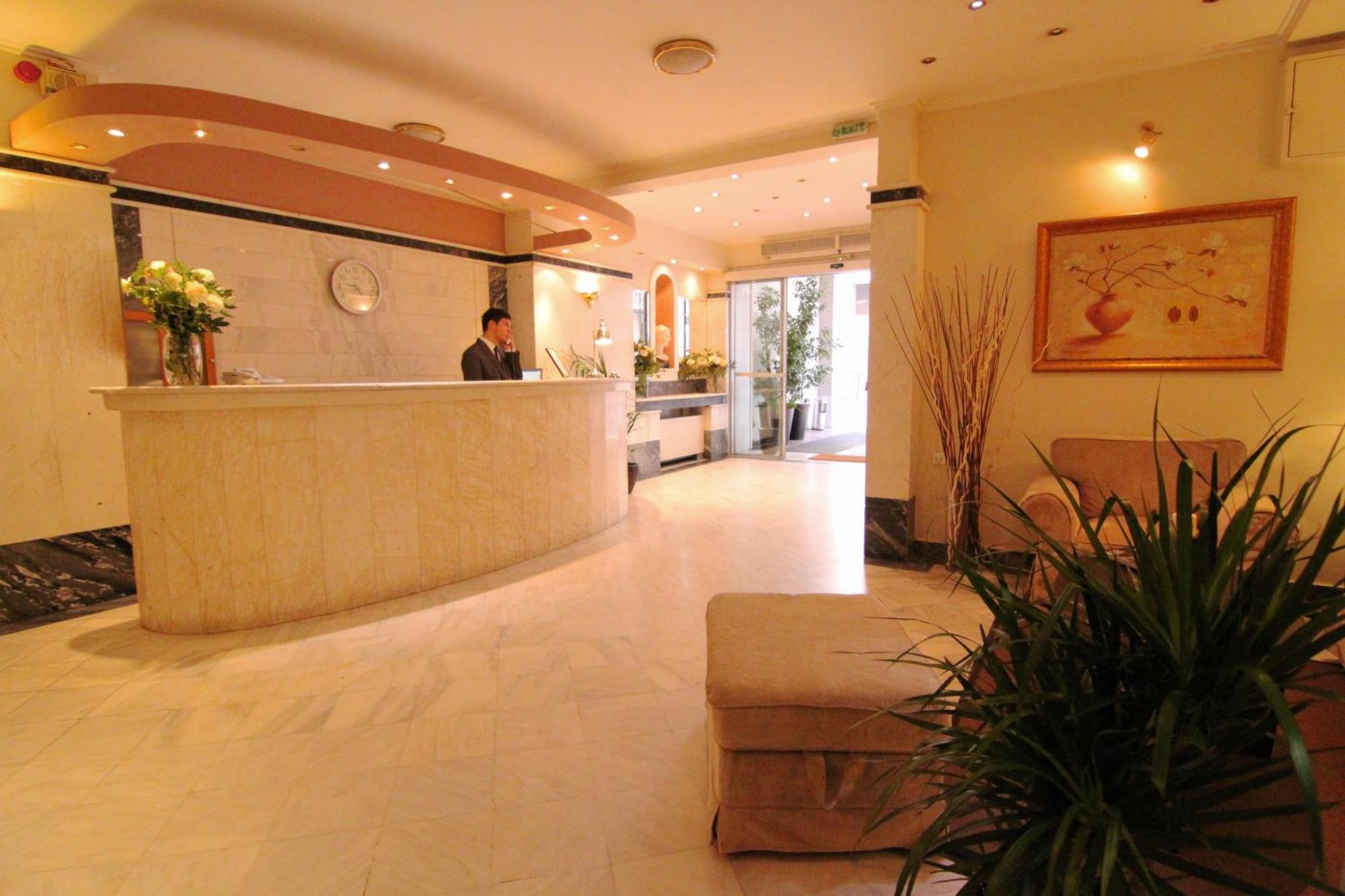 אתונה Achillion Hotel מראה חיצוני תמונה