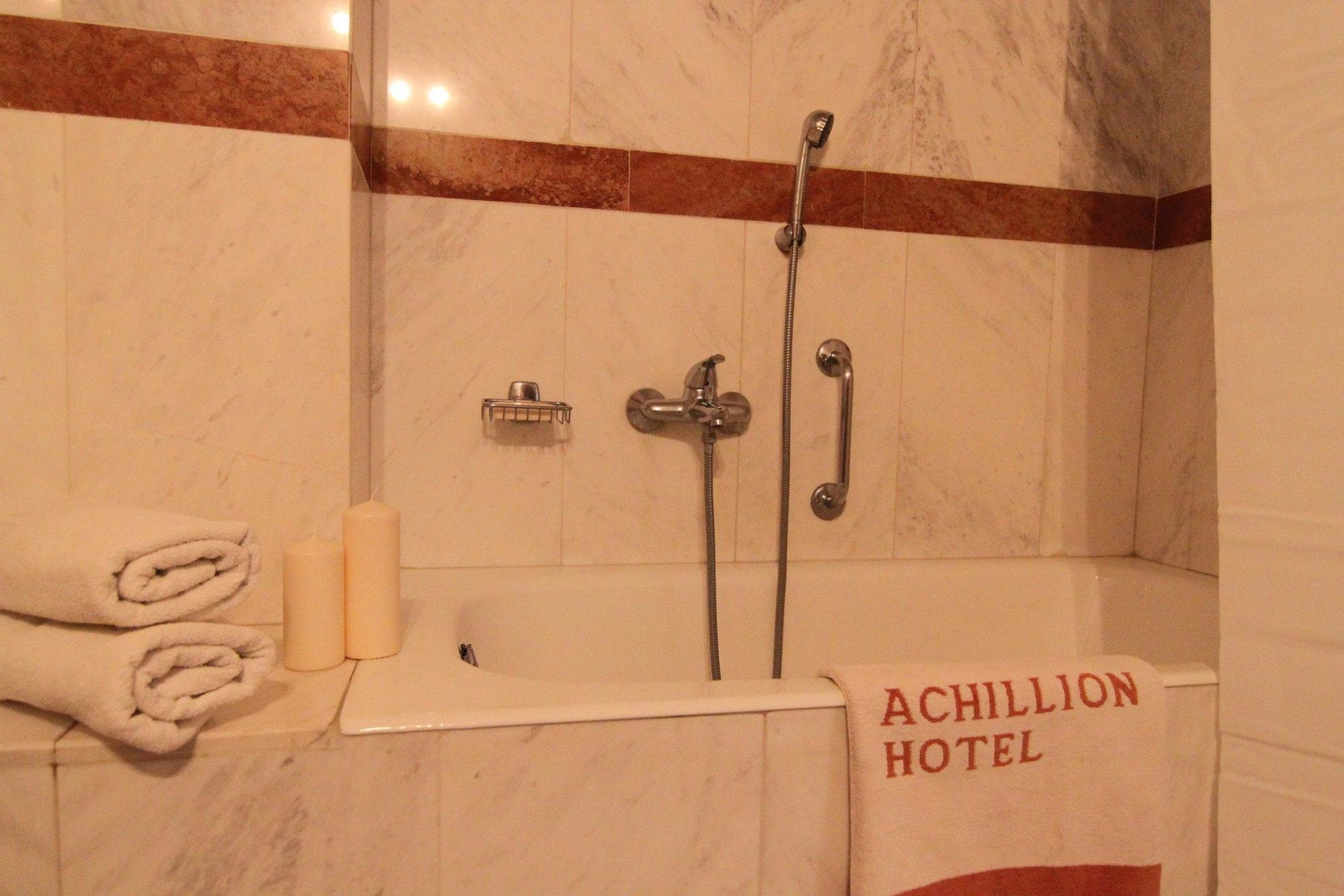 אתונה Achillion Hotel מראה חיצוני תמונה